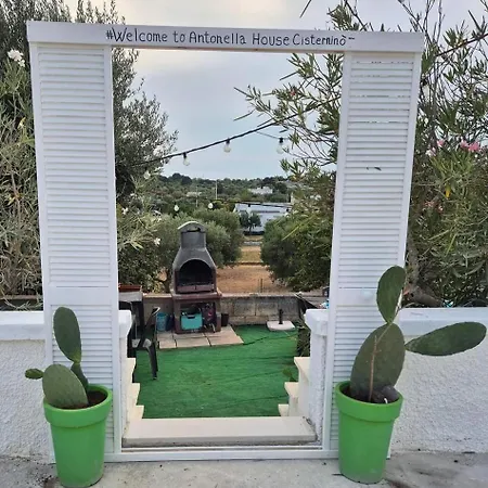 Antonella's House - Santorini Apartment *